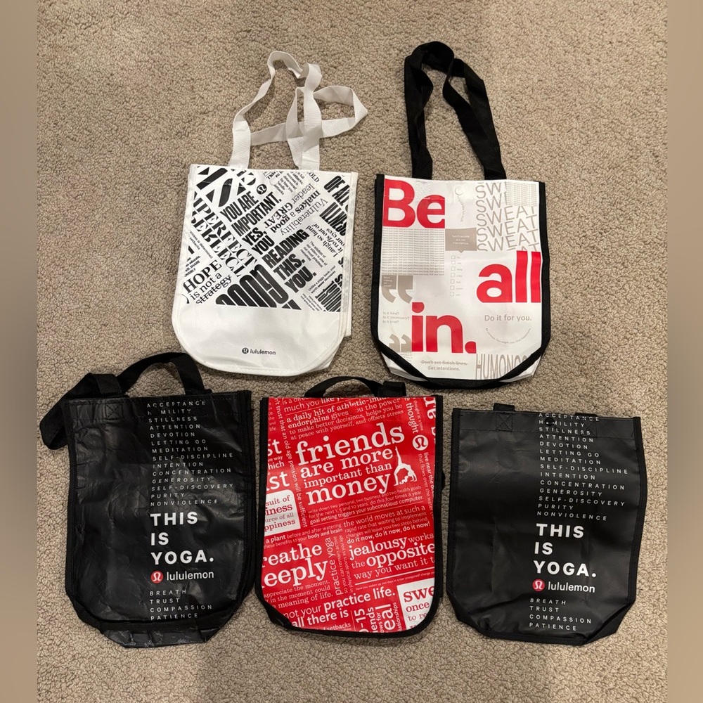 Set of 5 Lululemon Reusable Tote Bags Black, White, Red